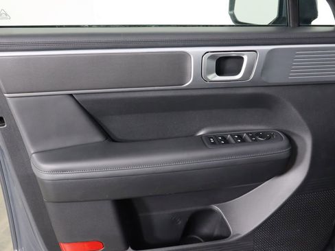 Used 2025 Hyundai Santa Fe SEL image 19