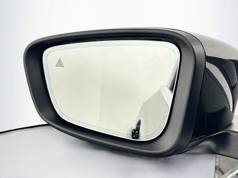 Used 2025 BMW 330i xDrive Sedan image 16