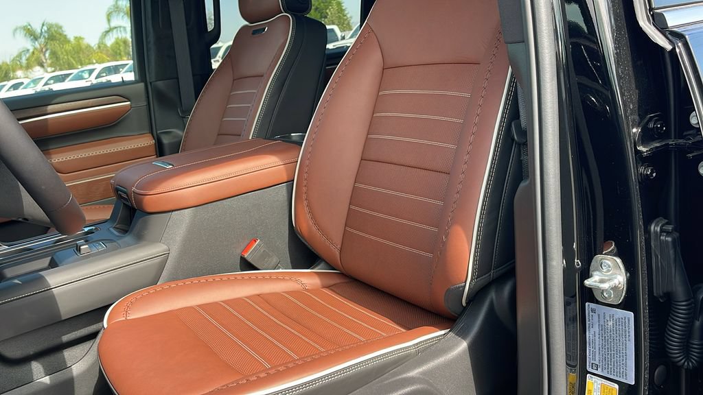 New 2026 GMC Sierra 3500 Denali Ultimate AWD/4WD image 12