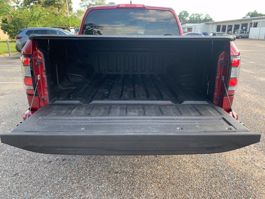 Used 2023 Nissan Frontier SV w/ Technology Package AWD/4WD image 6