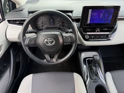 Used 2024 Toyota Corolla LE image 12