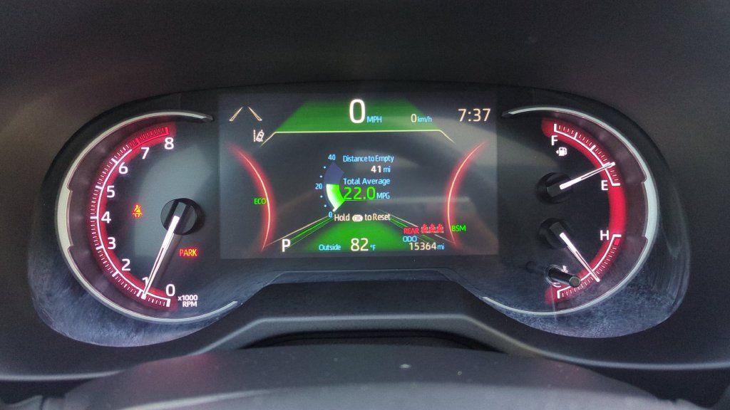 Used 2024 Toyota RAV4 XLE w/ Convenience Package FWD image 23