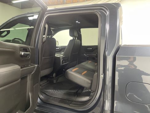 Used 2022 GMC Sierra 1500 AT4 w/ AT4 Preferred Package image 13