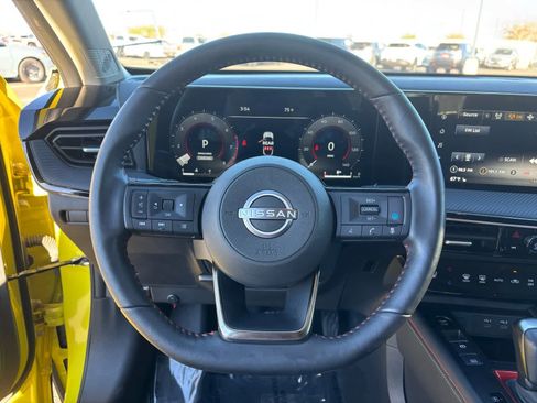 Used 2025 Nissan Kicks SR w/ SR Premium Package image 20