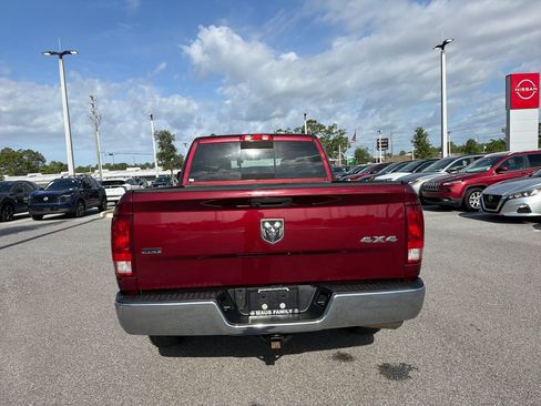Used 2020 RAM 1500 Classic SLT AWD/4WD image 6