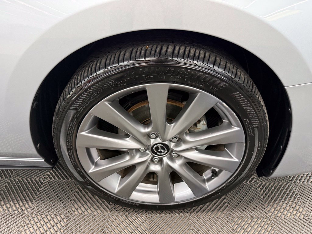 Used 2020 MAZDA MAZDA3 Sedan w/ Preferred Package FWD image 18