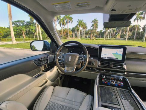 Used 2020 Lincoln Navigator L Black Label AWD/4WD image 32
