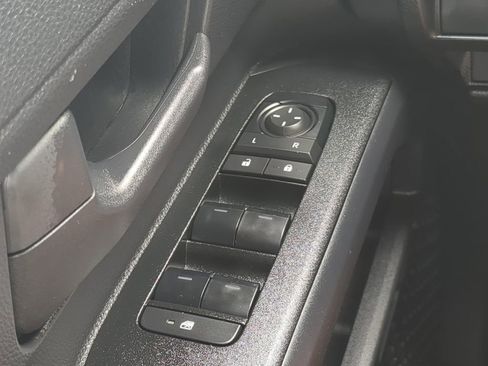 Certified 2026 Toyota 4Runner SR5 AWD/4WD image 19