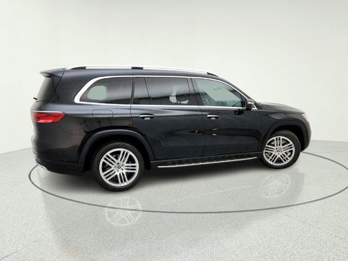 Certified 2025 Mercedes-Benz GLS 450 4MATIC image 8