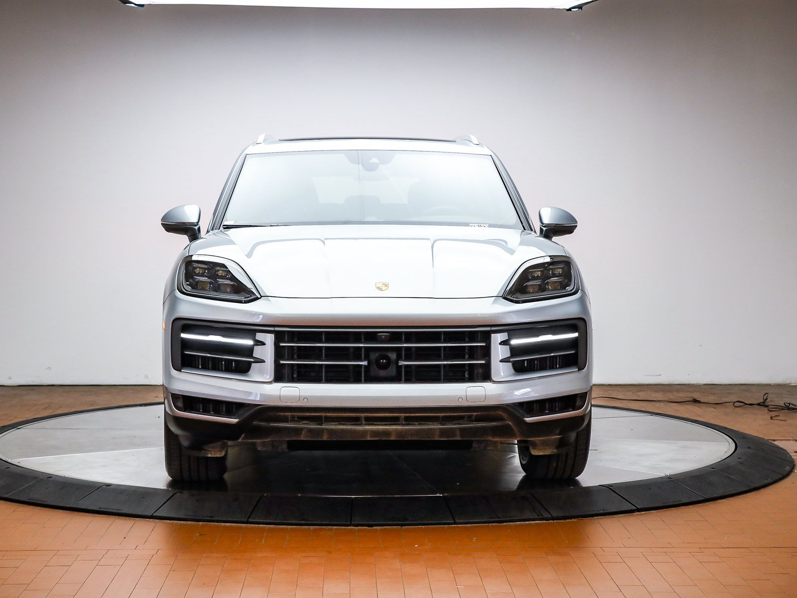 Certified 2025 Porsche Cayenne S AWD/4WD image 15