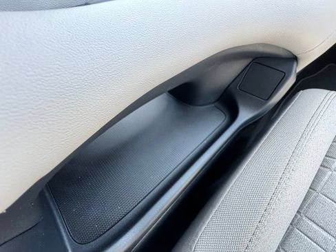New 2026 Honda HR-V LX image 14