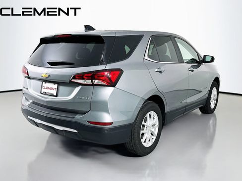 Used 2023 Chevrolet Equinox LT AWD/4WD image 7