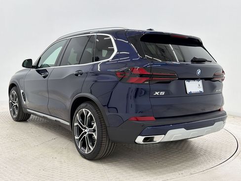 New 2026 BMW X5 xDrive50e w/ Climate Comfort Package AWD/4WD image 3
