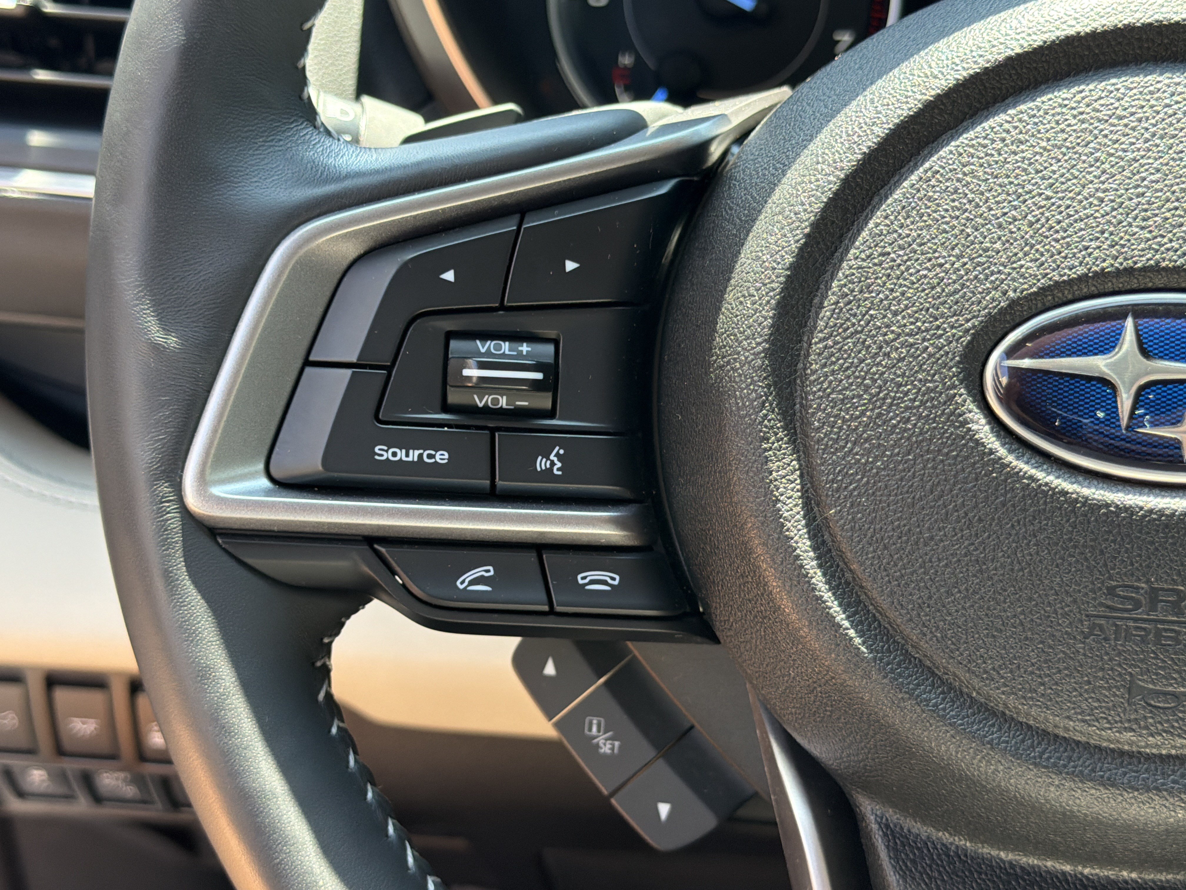 Used 2022 Subaru Ascent Touring AWD/4WD image 28