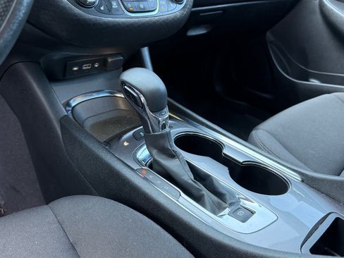 Used 2024 Chevrolet Malibu LT w/ LPO, Floor Liner Package FWD image 20