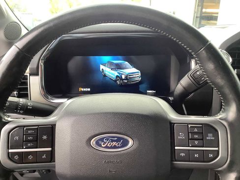 Used 2022 Ford F150 Lariat w/ Equipment Group 501A Mid image 16