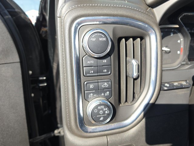 Used 2022 GMC Sierra 2500 Denali w/ Technology Package AWD/4WD image 19