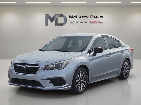 Used 2019 Subaru Legacy 2.5i w/ Alloy Wheel Package image 2