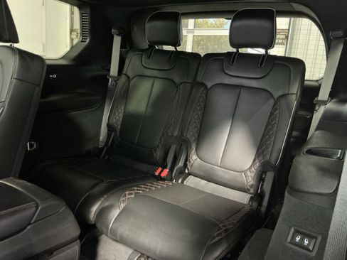 Used 2025 Jeep Grand Cherokee L Summit AWD/4WD image 26