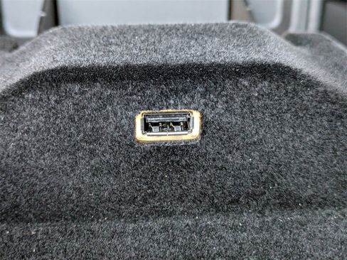 Used 2013 Jeep Grand Cherokee Laredo image 30