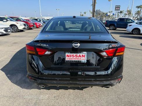 New 2025 Nissan Altima 2.5 SR w/ SR Premium Package image 5