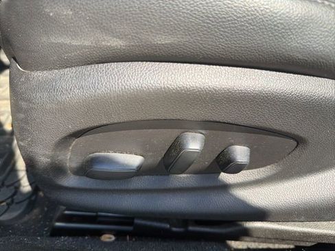 Used 2019 Chevrolet Impala LT w/ LT Convenience Package image 7