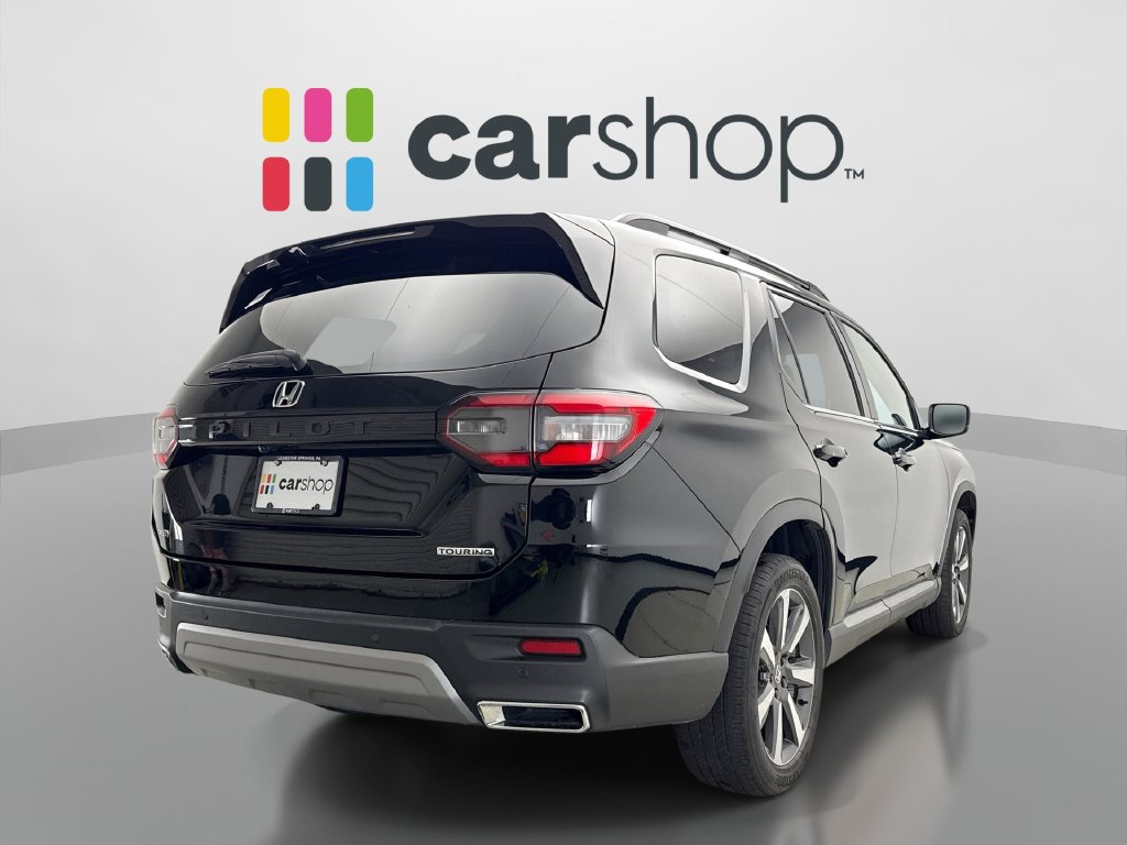 Used 2023 Honda Pilot Touring image 5