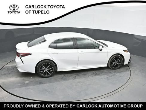 Used 2024 Toyota Camry SE FWD image 30