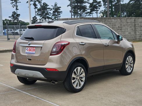 Used 2018 Buick Encore Preferred FWD image 4