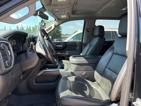 Used 2020 Chevrolet Silverado 1500 LT Trail Boss AWD/4WD image 7