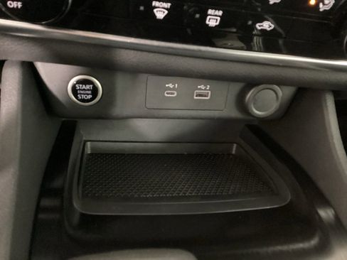 Used 2022 Nissan Rogue S image 25