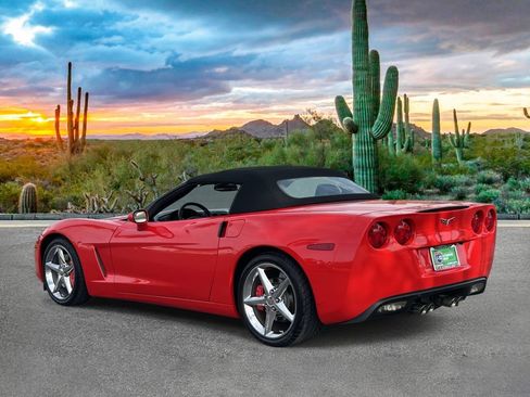 Used 2012 Chevrolet Corvette Convertible w/ 2LT Preferred Equipment Group RWD image 5
