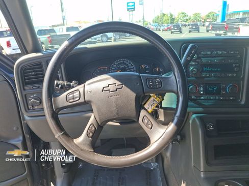 Used 2005 Chevrolet Silverado 3500 LT w/ Heavy-Duty Power Package AWD/4WD image 10