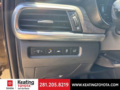 Used 2021 Kia Telluride EX w/ EX Premium Package AWD/4WD image 13