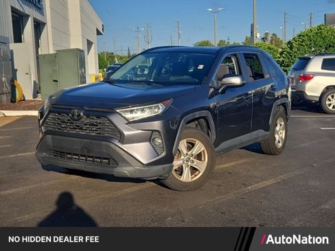 Used 2019 Toyota RAV4 XLE w/ Convenience Package FWD image 1