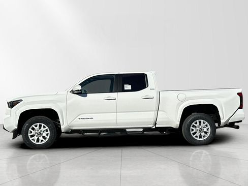 New 2026 Toyota Tacoma SR5 image 6