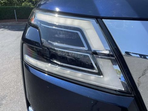 Used 2023 Nissan Armada Platinum w/ Captain's Chairs Package RWD image 47
