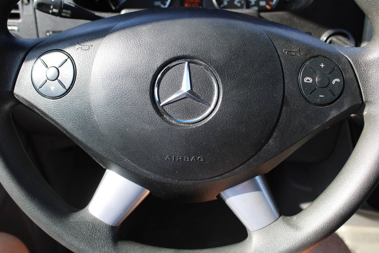 Used 2018 Mercedes-Benz Sprinter 2500 image 12