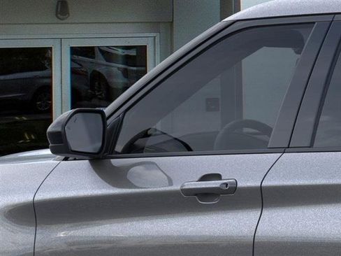 New 2024 Ford Explorer XLT w/ Equipment Group 202A image 20