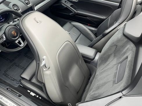 Used 2024 Porsche 718 Boxster GTS image 37