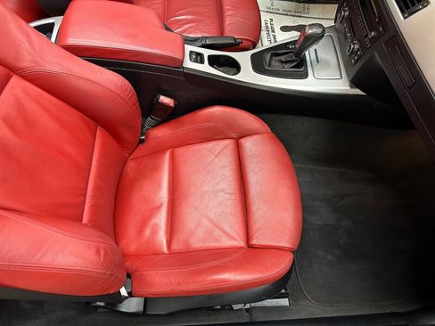 Used 2007 BMW 335i Convertible image 18