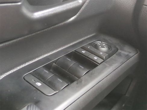 Used 2025 Toyota Tacoma SR5 image 25