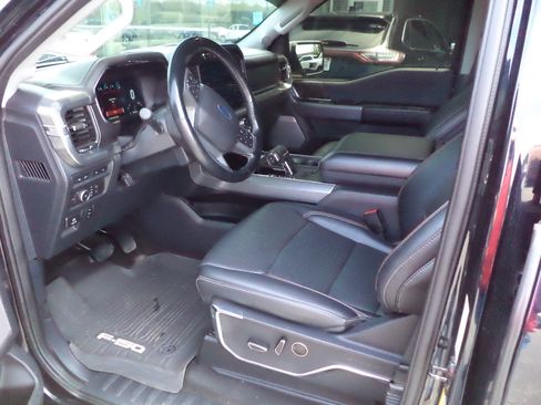 Used 2021 Ford F150 Lariat AWD/4WD image 2