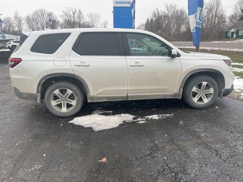 Used 2024 Honda Pilot EX-L image 1