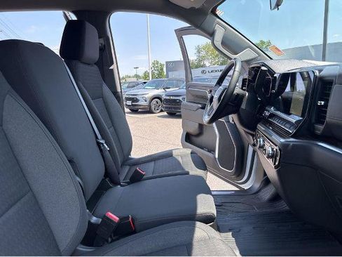 Used 2023 GMC Sierra 1500 Elevation AWD/4WD image 16
