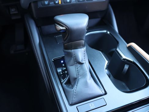 Used 2025 Lexus ES 350 Luxury w/ Technology Package image 28