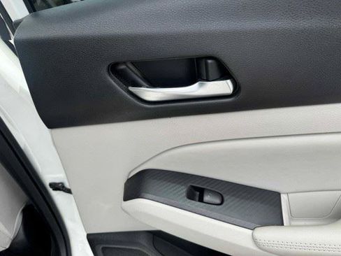 Used 2020 Nissan Altima 2.5 S FWD image 39