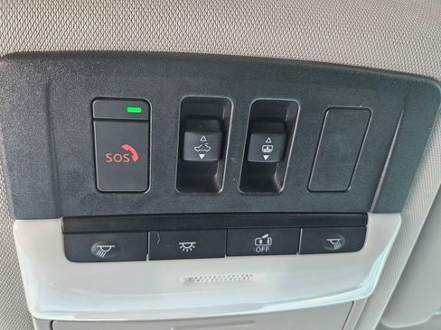 Used 2022 Nissan Rogue SL w/ SL Premium Package image 23