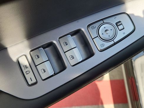 Used 2025 Hyundai Palisade SEL FWD image 24