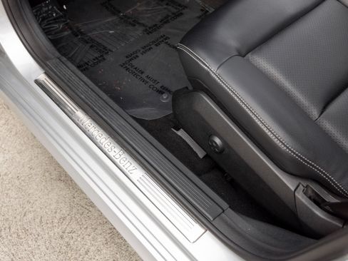 Used 2016 Mercedes-Benz E 350 4MATIC Wagon image 30